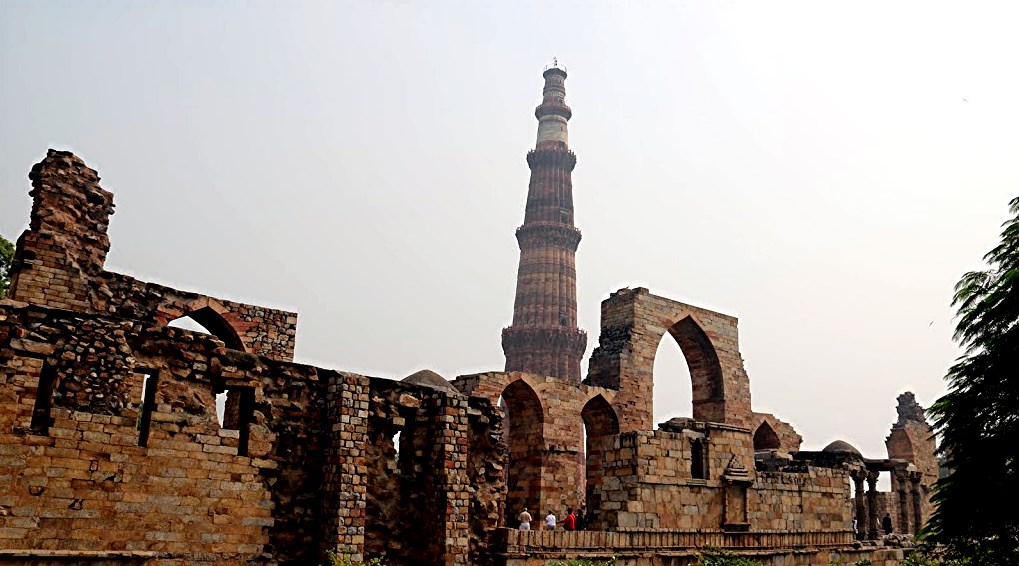 42 Qtub Minar