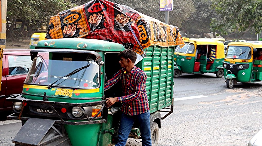 57 Delhi trafic