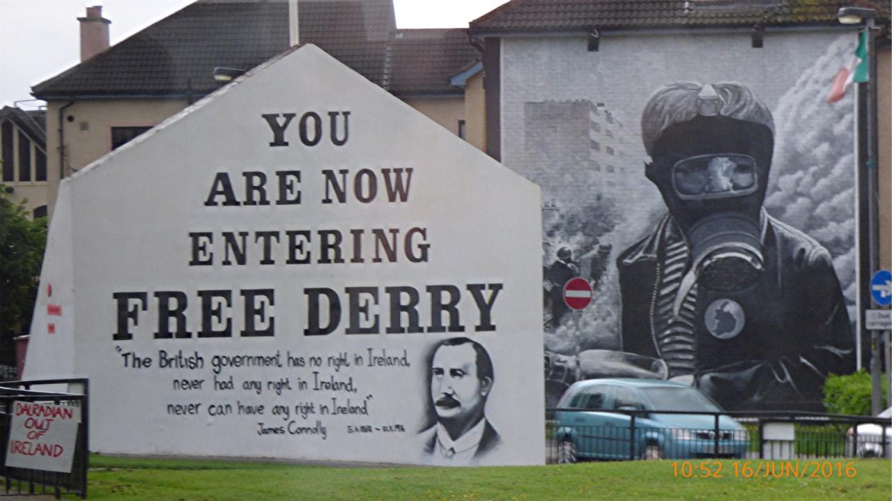 P1010101Derry Peinture murale et monument 